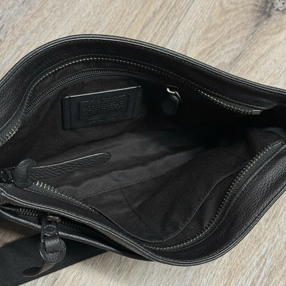 COACH Thompson Crossbody Black Leather Signature Jacquard Varsity Stripe C5291